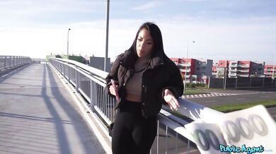 Italská učitelka to nechtěla, ale nechala mě se do ní vystříkat