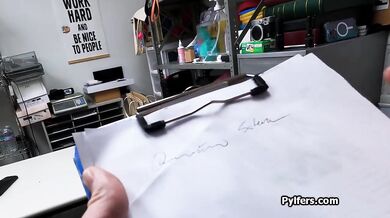 Přistižena při krádeži peněženek! Latinskoamerická číšnice ve sportovním baru orálně unikne před vězením