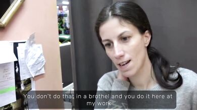 Česká tmavovlasá MILF amatérka ve trojce